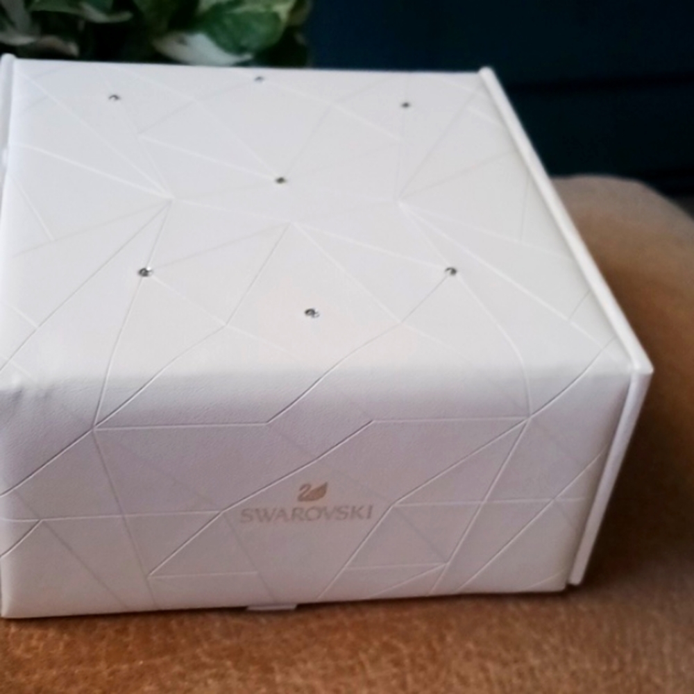 Gorgeous Swarovski jewelry box